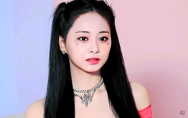 Double-PONYTAIL-Tzuyu.gif