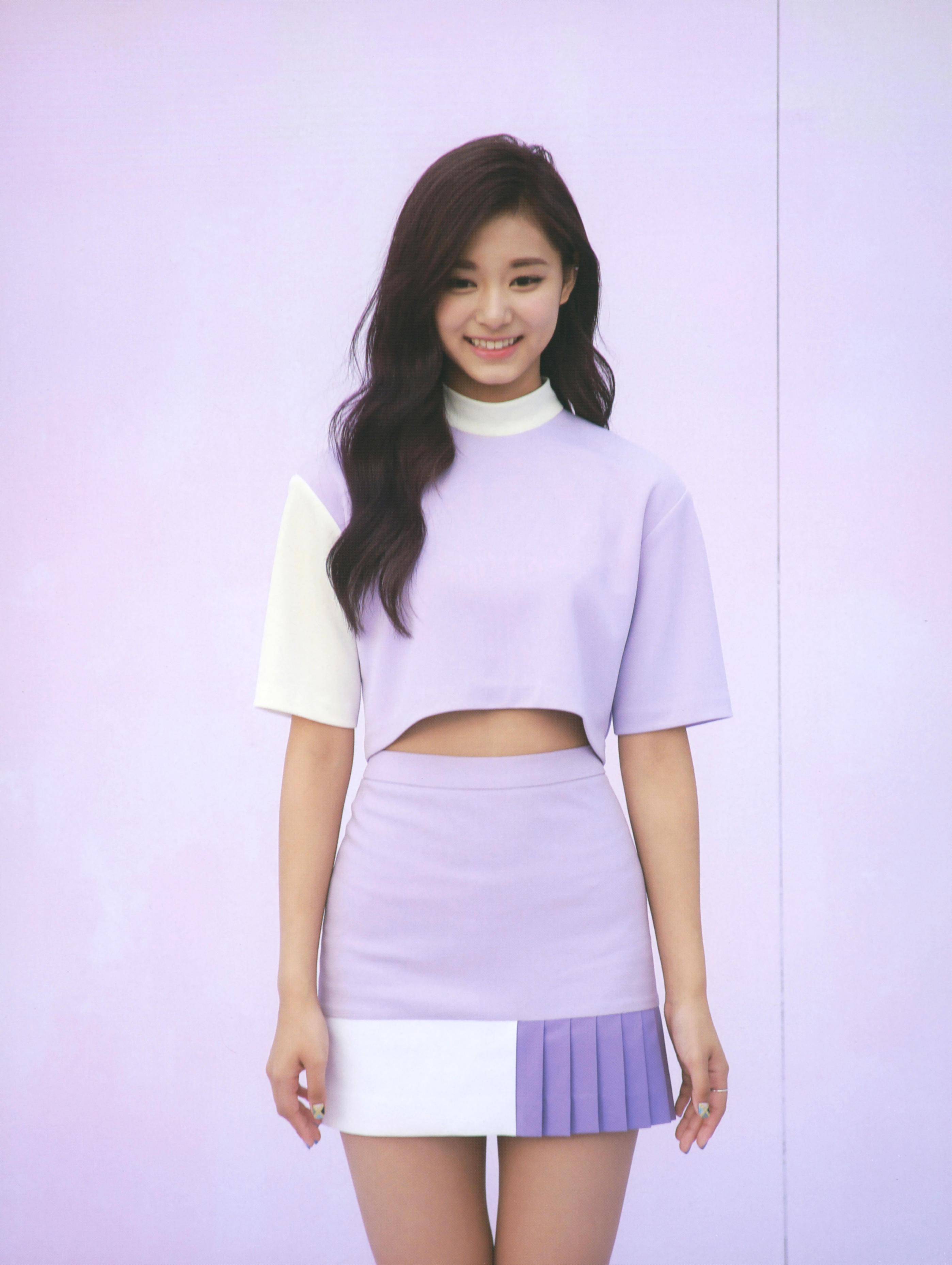 「TWICEcoaster  LANE 1」 Tzuyu 0B.jpg