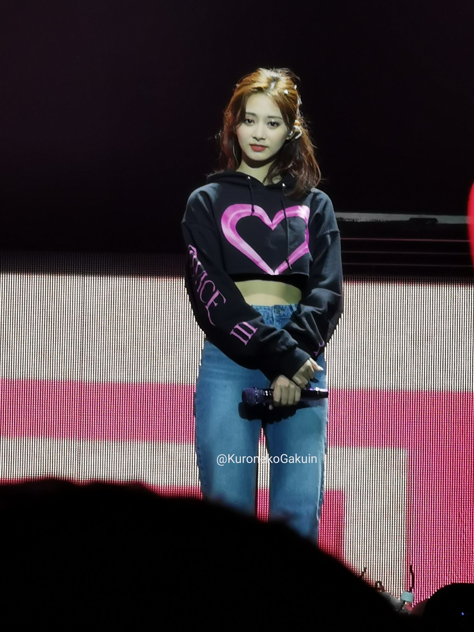 Twice-Tzuyu-in-Dallas (Texas) 2022-02-22 (0).jpg