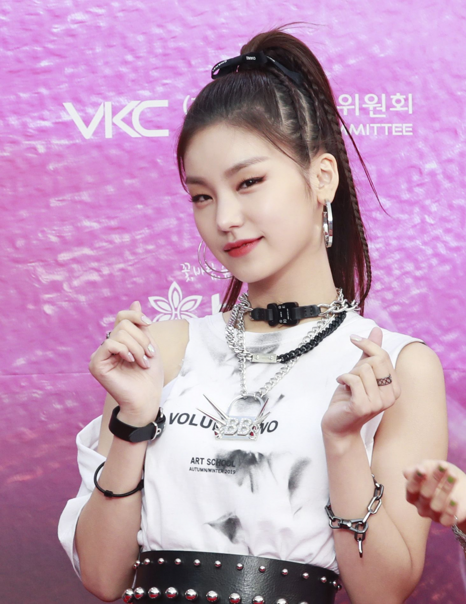 ITZY-Yeji-2020 (15).png